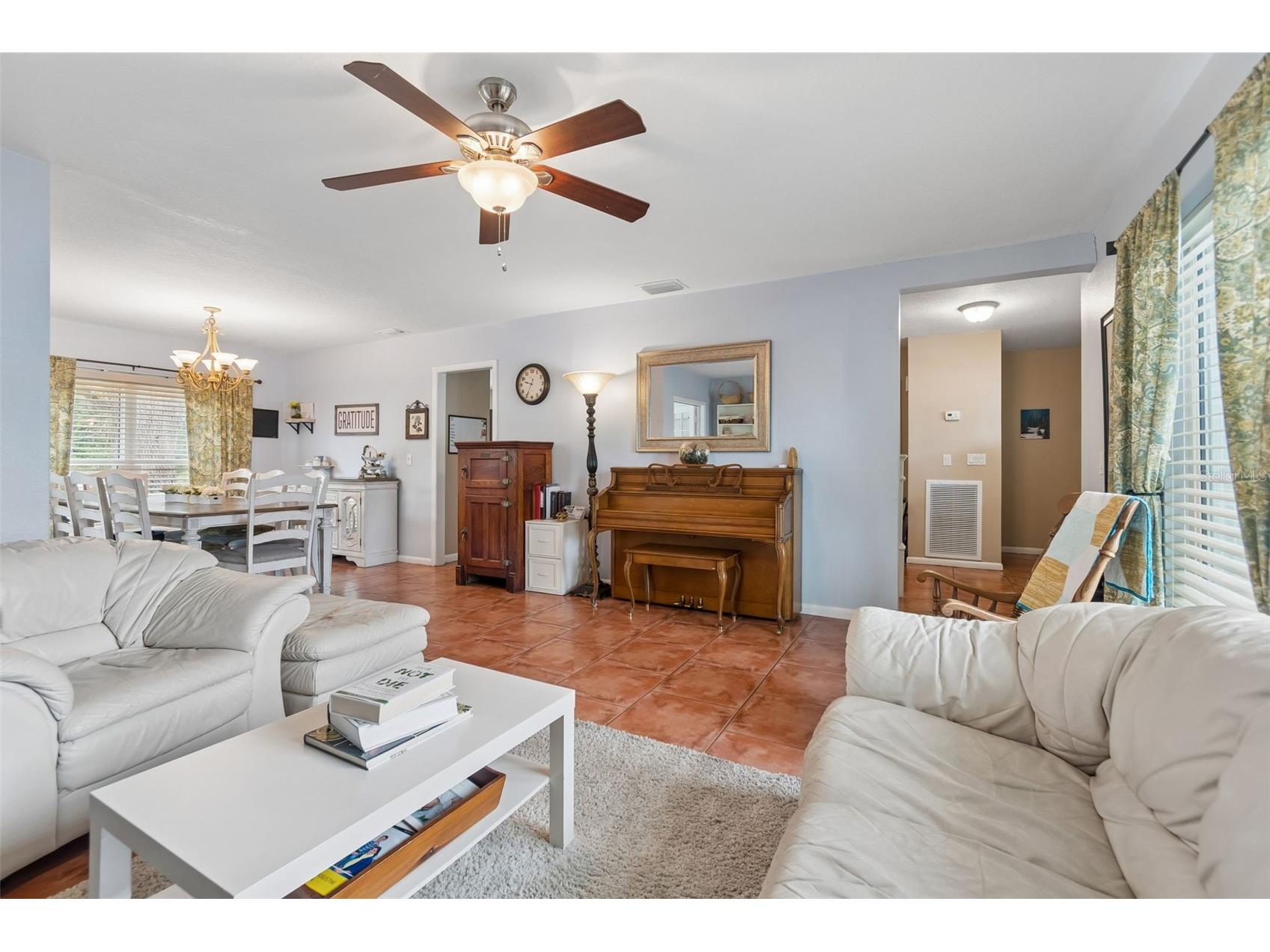 6815 Mitchell Circle Tampa FL 33634 TB8487339 image12