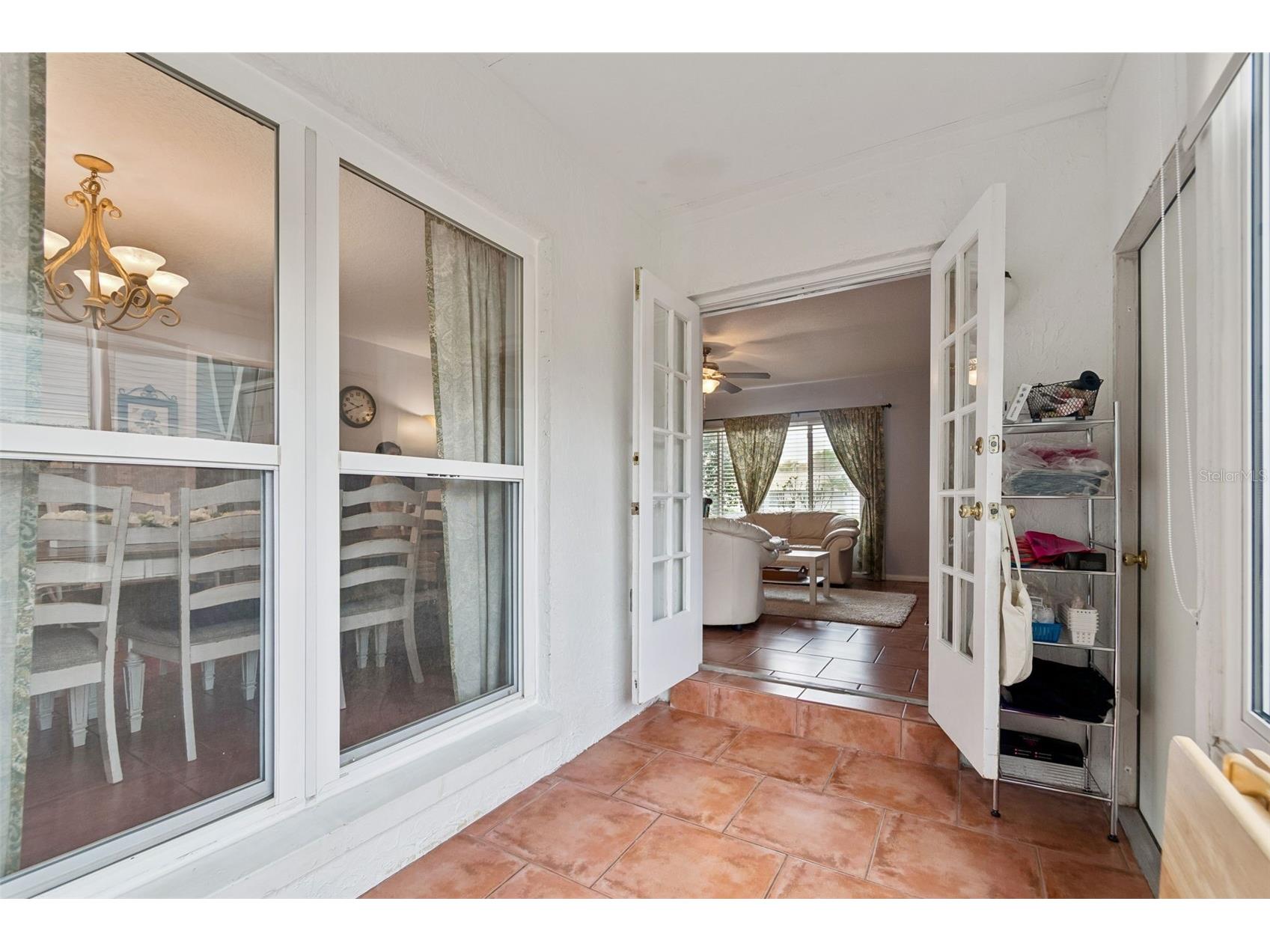 6815 Mitchell Circle Tampa FL 33634 TB8487339 image17