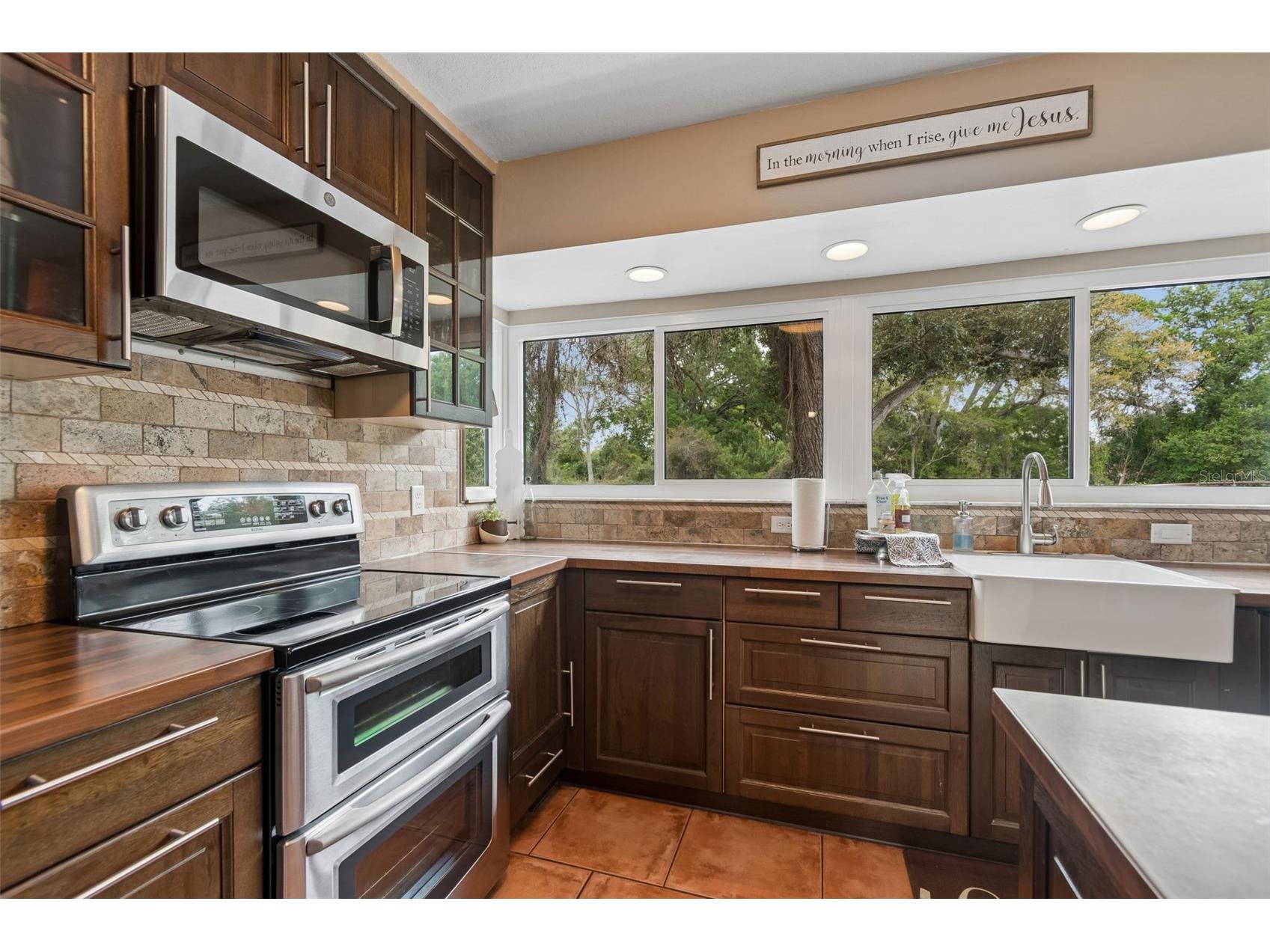 6815 Mitchell Circle Tampa FL 33634 TB8487339 image20