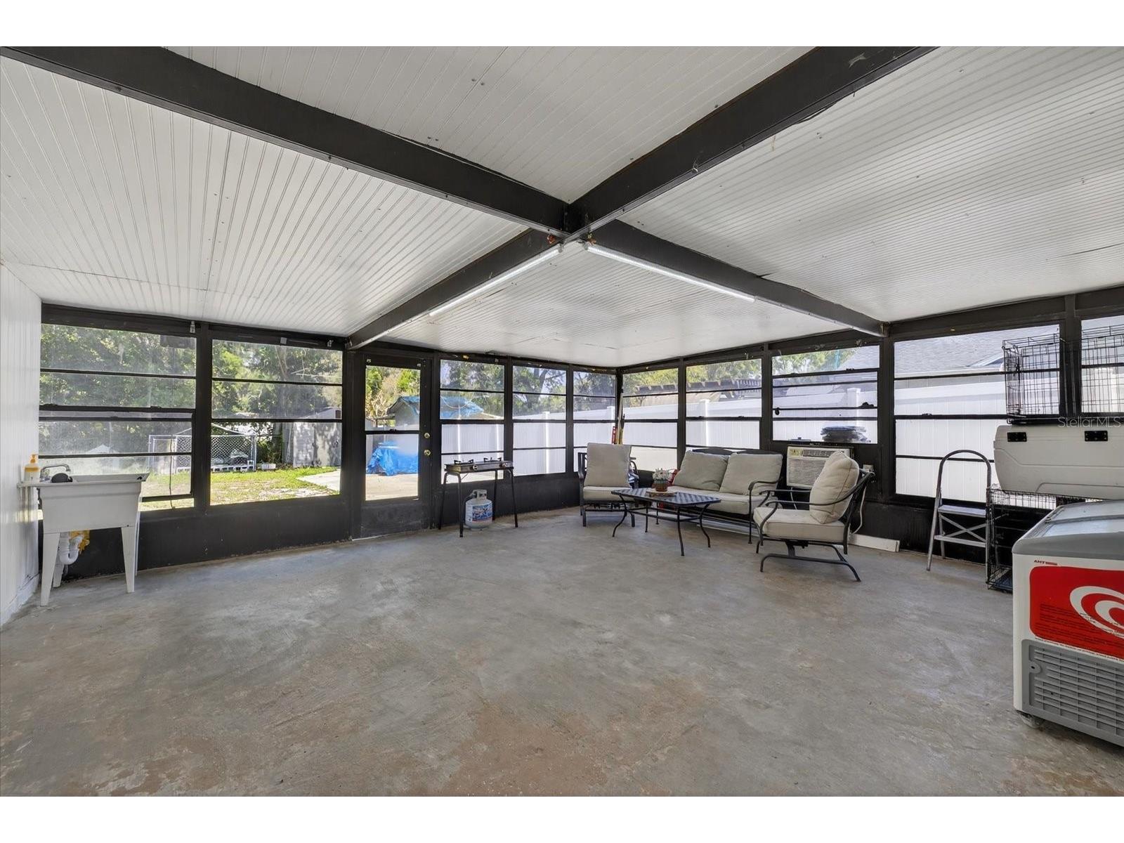 6816 E Creek Drive Tampa FL 33615 TB8484962 image11