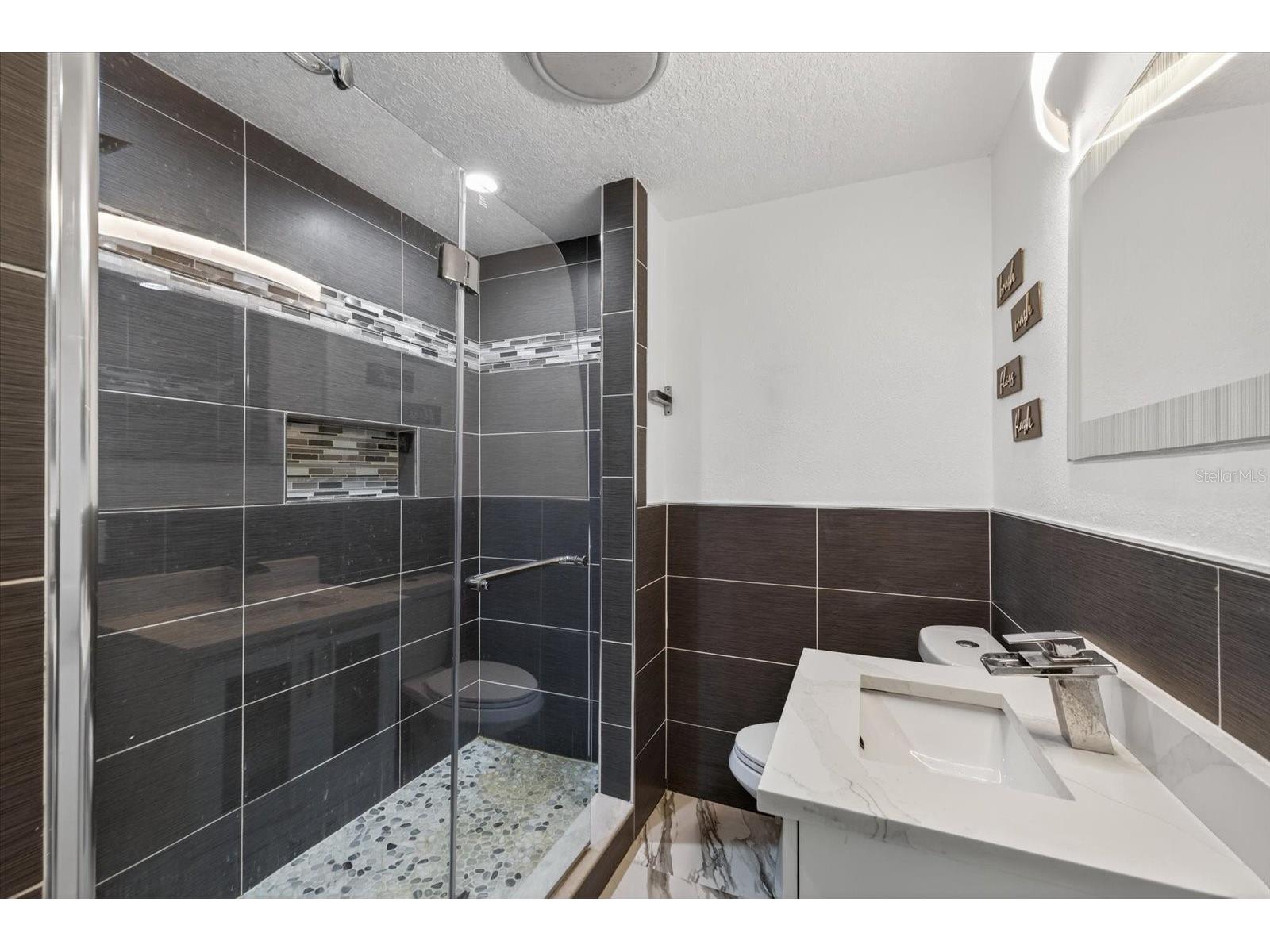 6816 E Creek Drive Tampa FL 33615 TB8484962 image18