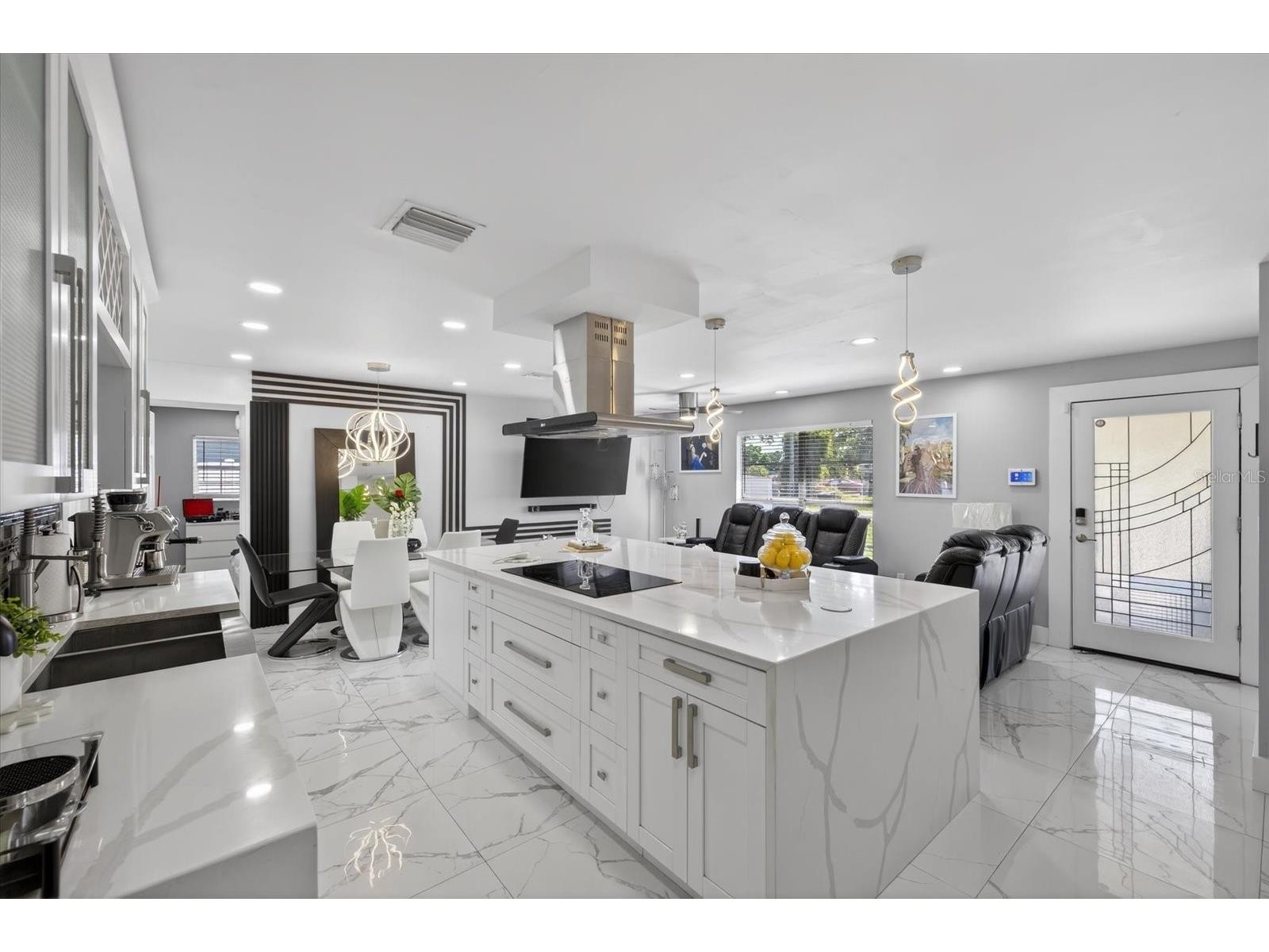6816 E Creek Drive Tampa FL 33615 TB8484962 image32