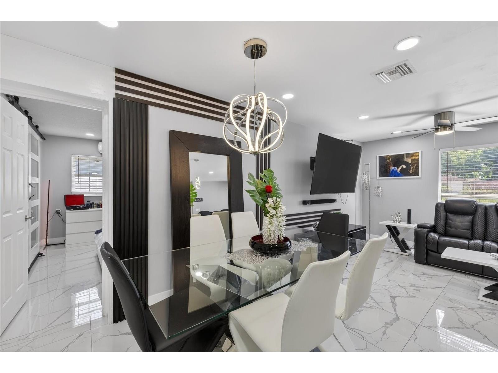 6816 E Creek Drive Tampa FL 33615 TB8484962 image36