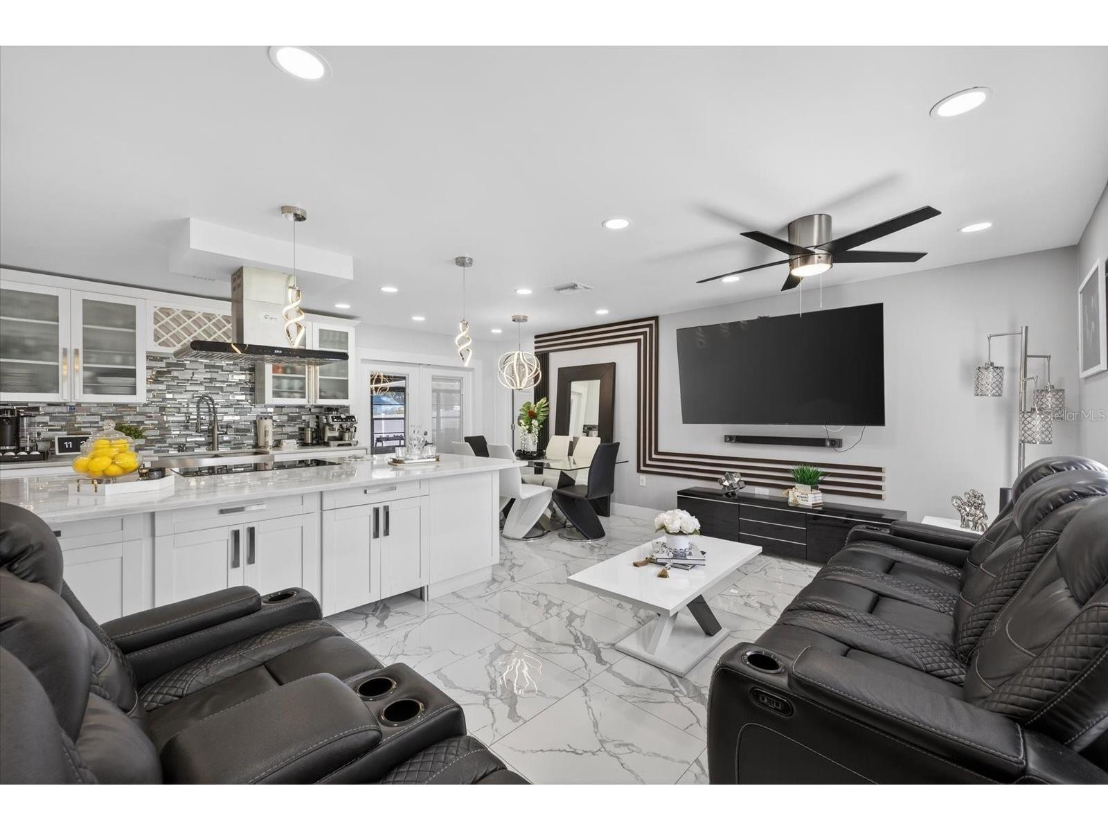 6816 E Creek Drive Tampa FL 33615 TB8484962 image41