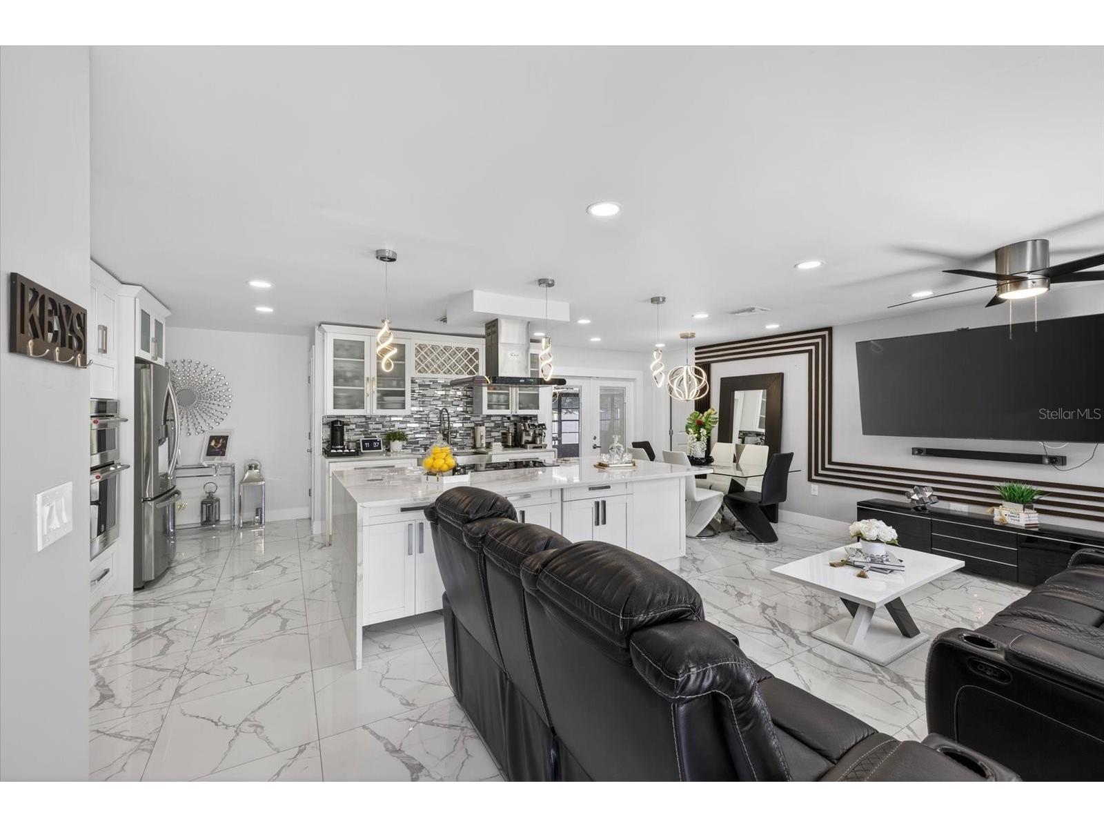 6816 E Creek Drive Tampa FL 33615 TB8484962 image43