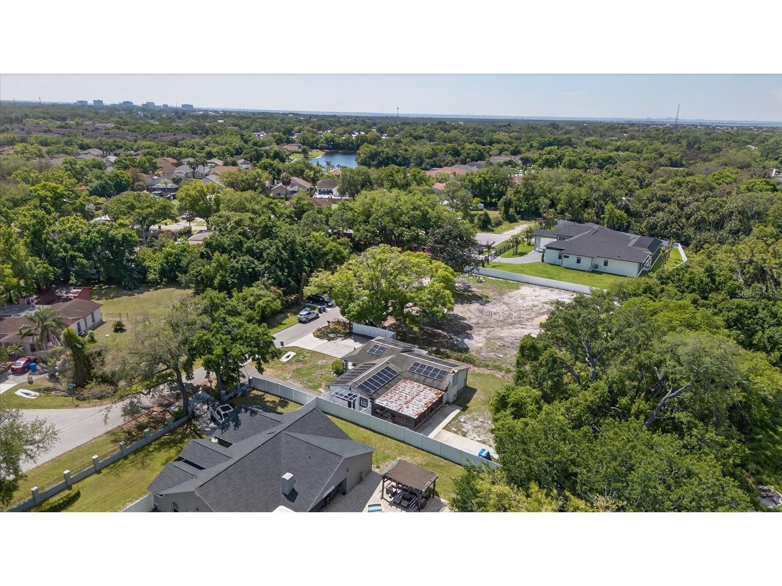 6816 E Creek Drive Tampa FL 33615 TB8484962 image49