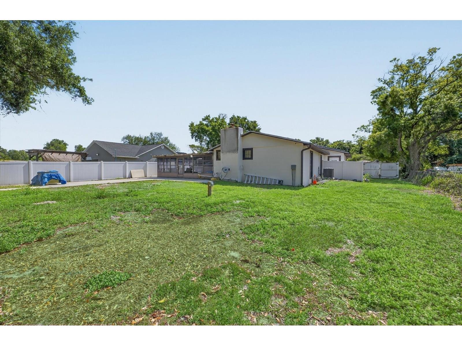 6816 E Creek Drive Tampa FL 33615 TB8484962 image6