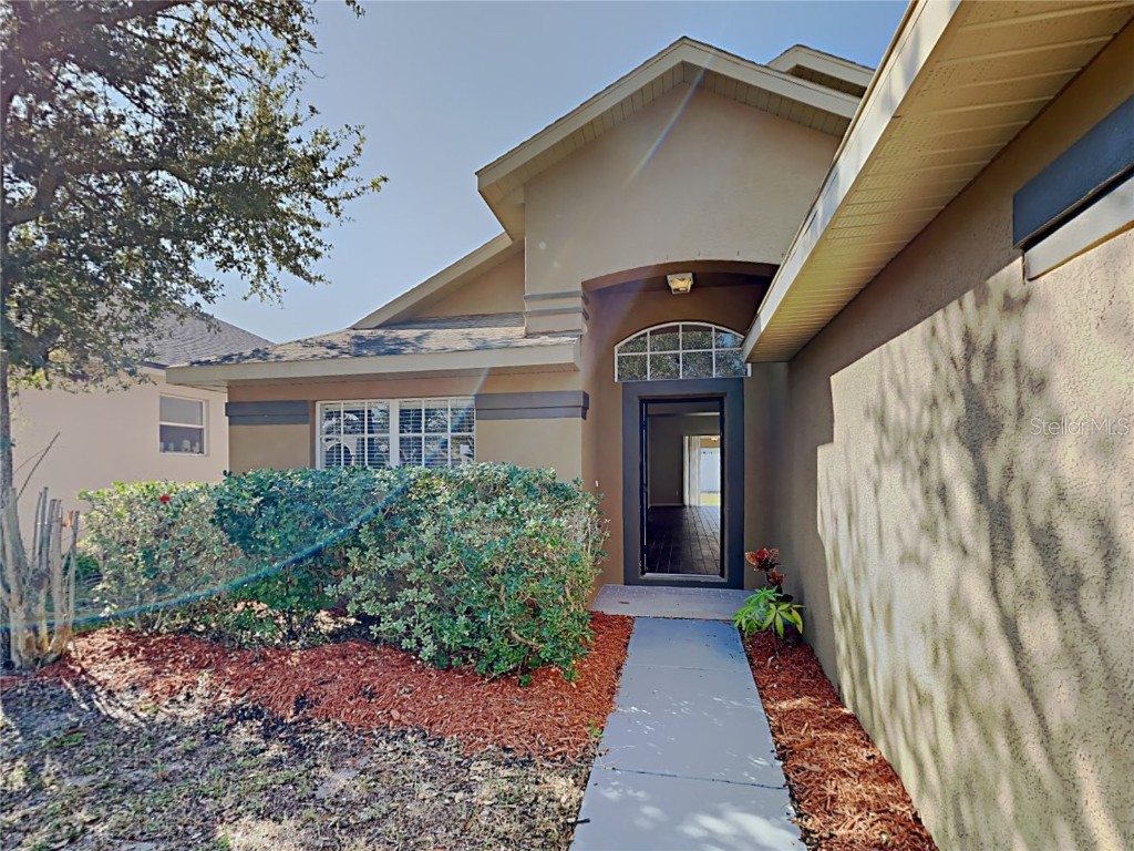 6816 Monarch Park Drive Apollo Beach FL 33572 T3439231 image1