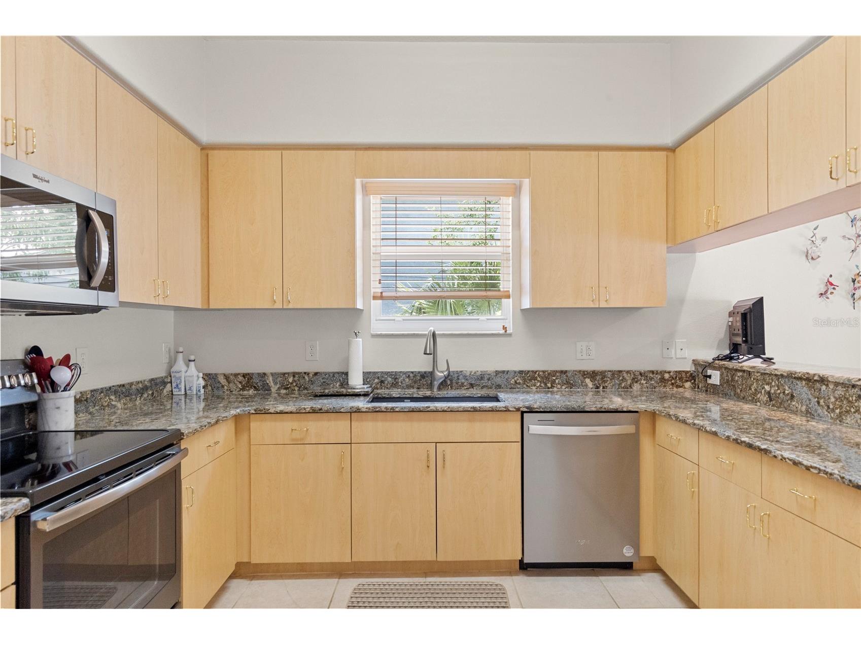 6816 S Court Drive Tampa FL 33611 TB8515246 image16