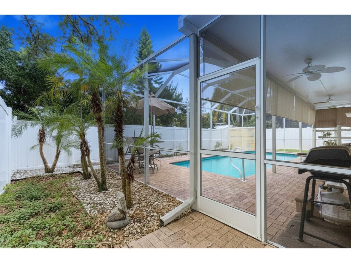 6816 S Court Drive Tampa FL 33611 TB8515246 image39