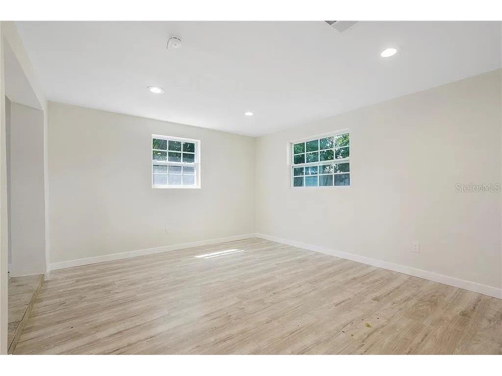 6817 Larmon Street Tampa FL 33634 TB8446784 image14