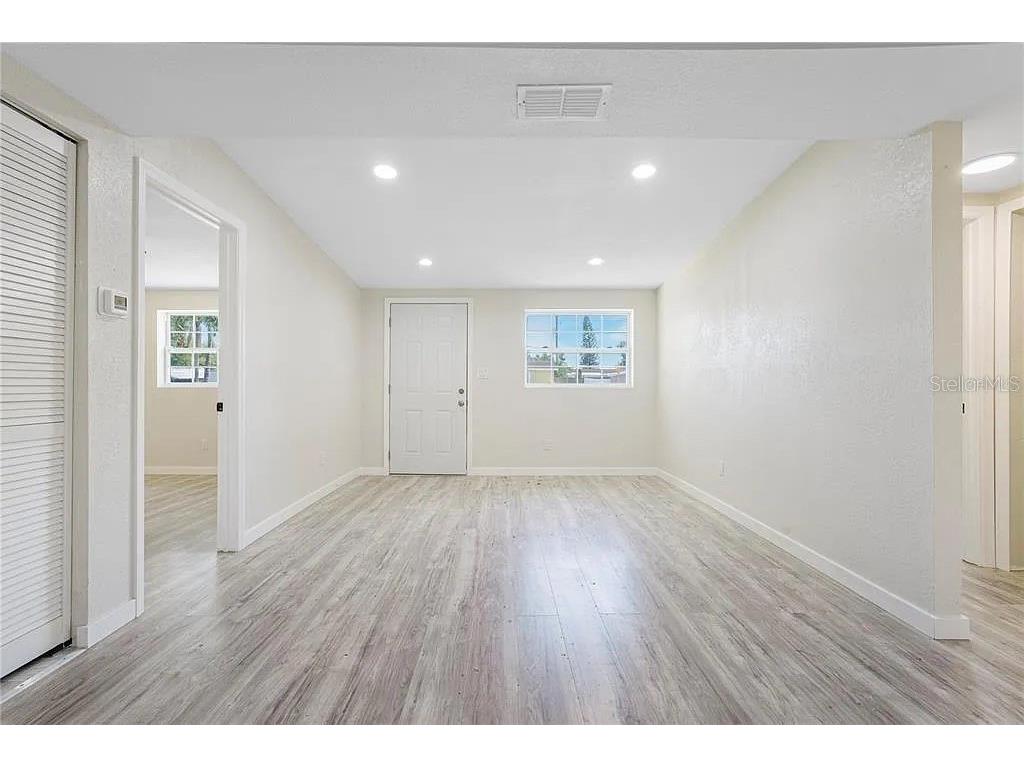 6817 Larmon Street Tampa FL 33634 TB8446784 image2