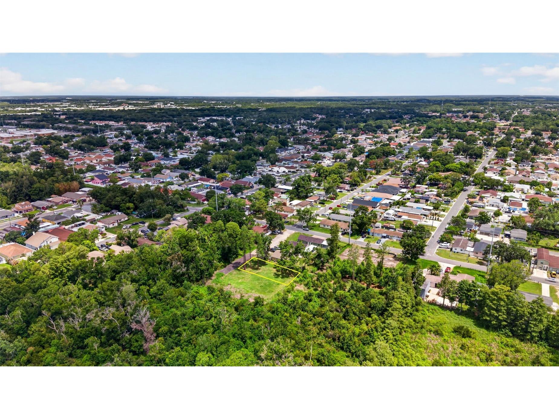6817 N Blossom Avenue Tampa FL 33614 TB8518539 image3