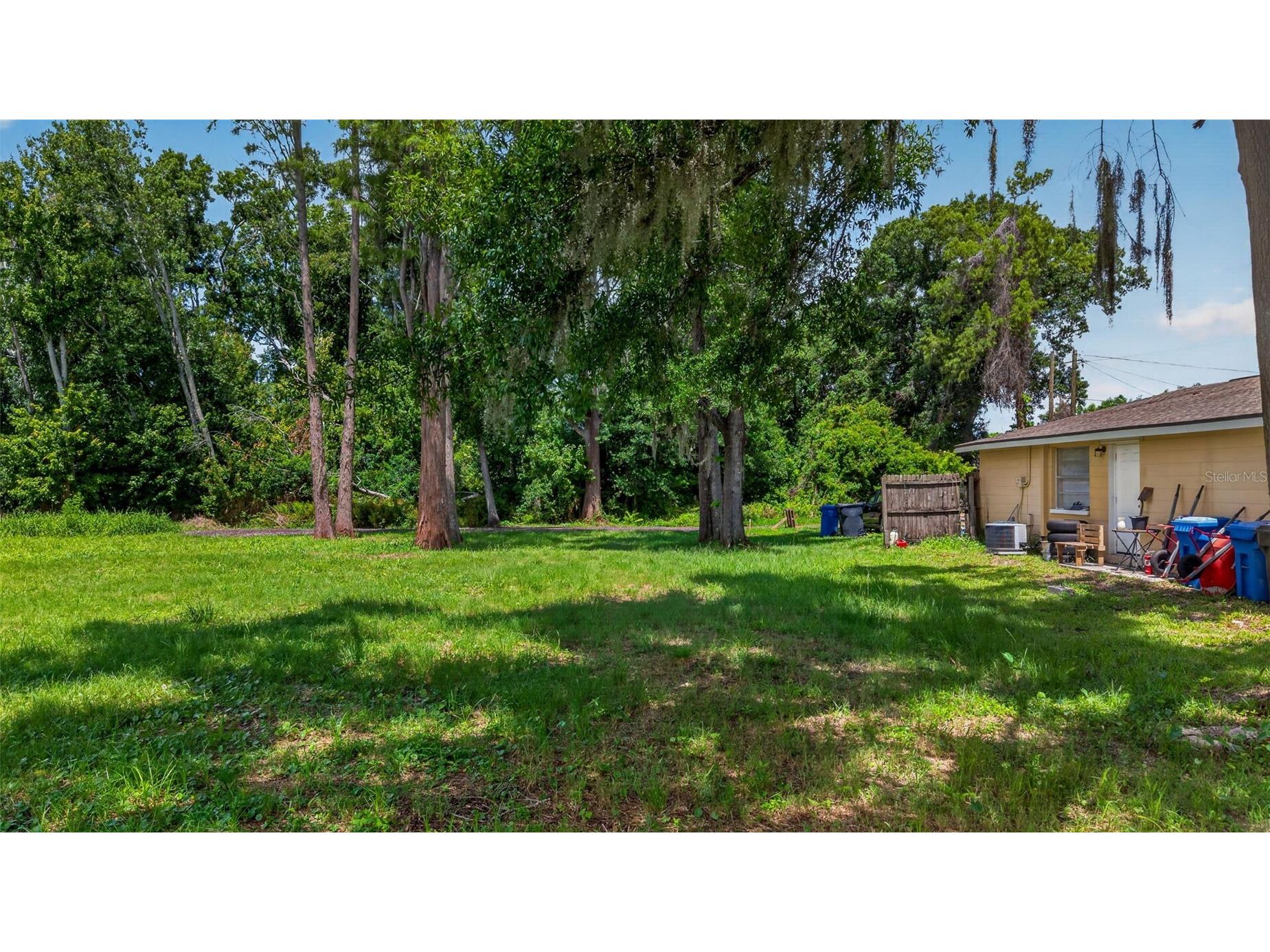 6817 N Blossom Avenue Tampa FL 33614 TB8518539 image7