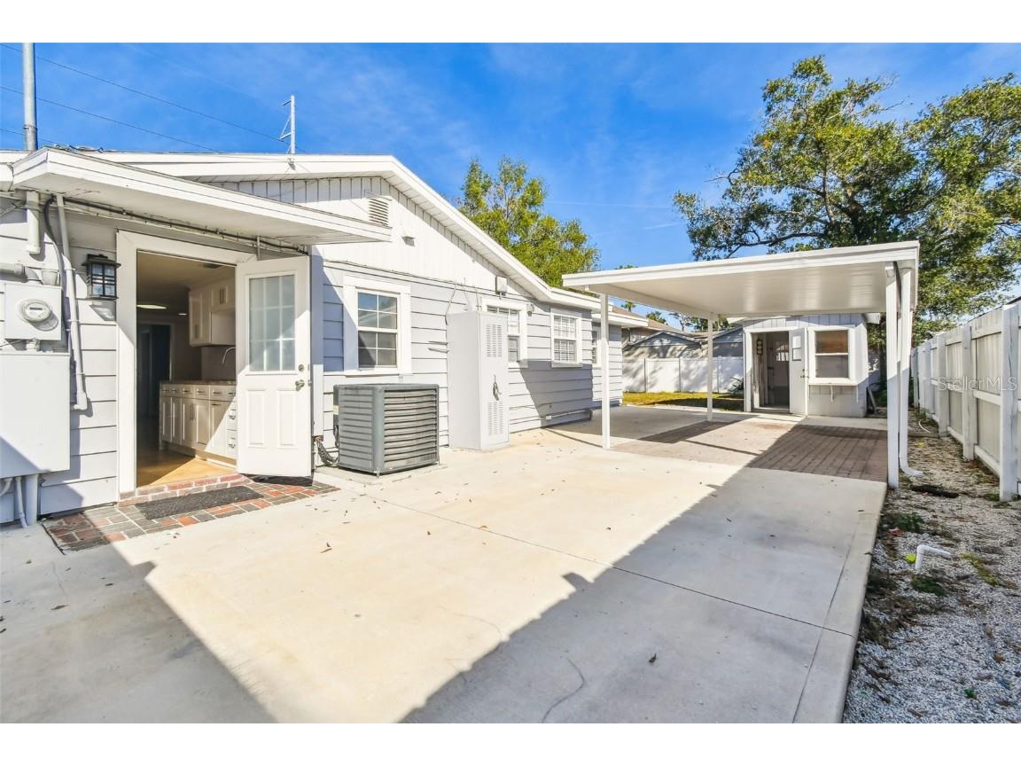 6817 N Sterling Avenue Tampa FL 33614 TB8454016 image24