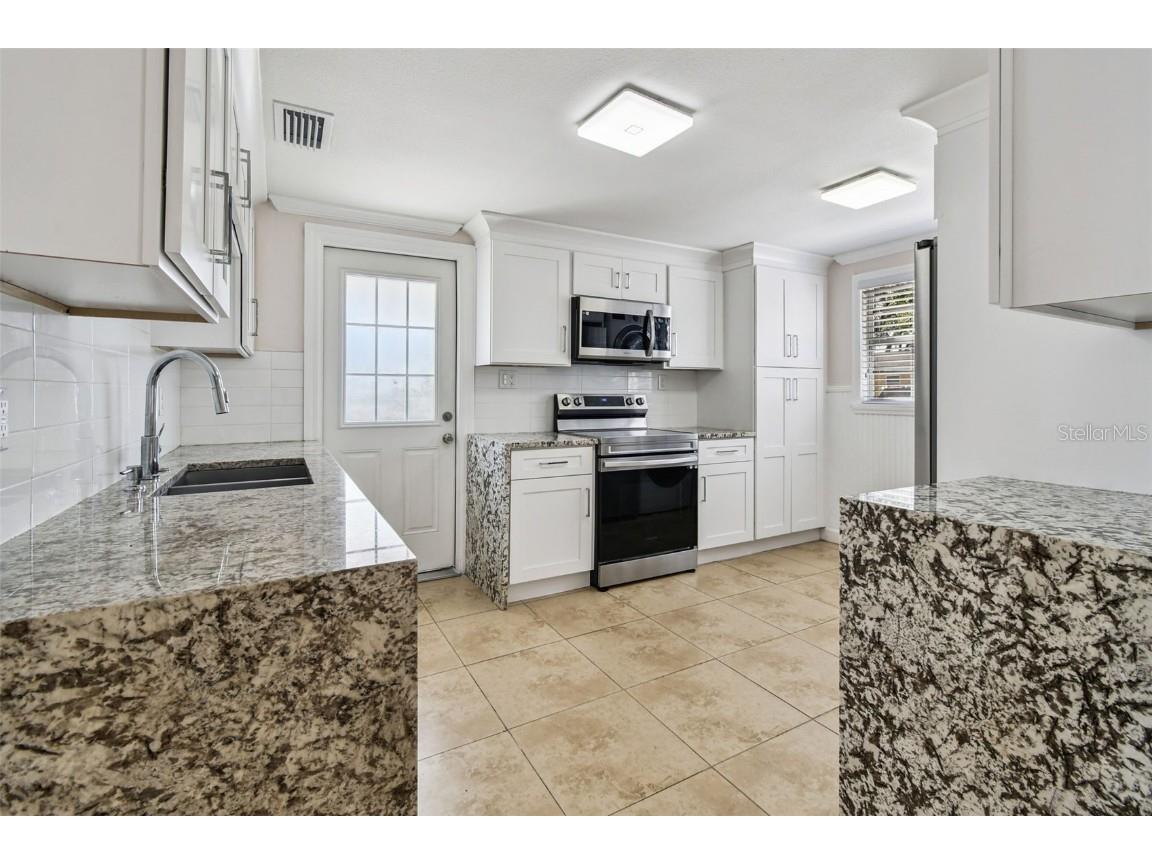 6817 N Sterling Avenue Tampa FL 33614 TB8454016 image6