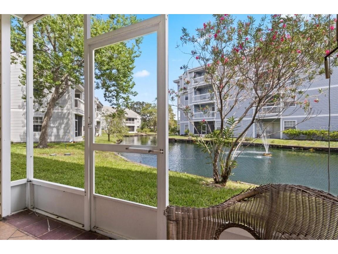 6817 Stones Throw Circle N #17103 Saint Petersburg FL 33710 U8212090 image1