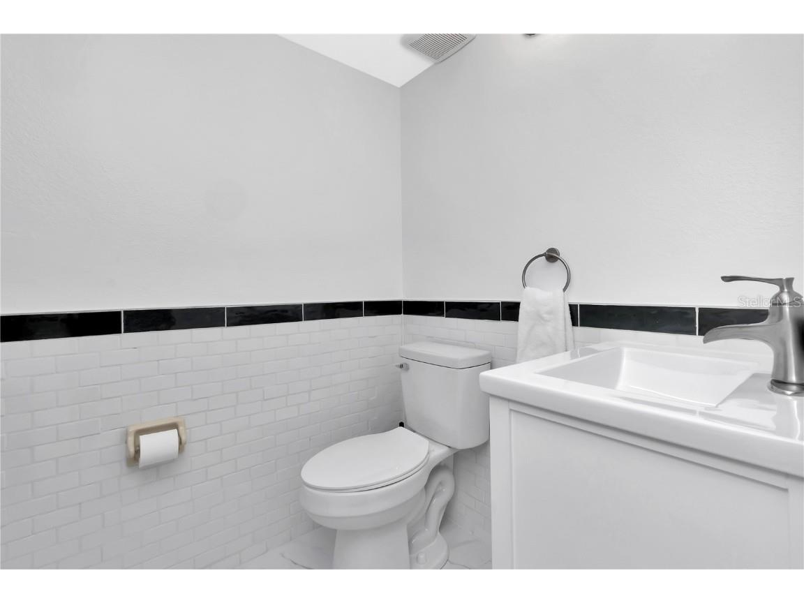 6817 Stones Throw Circle N #17203 Saint Petersburg FL 33710 TB8390403 image12