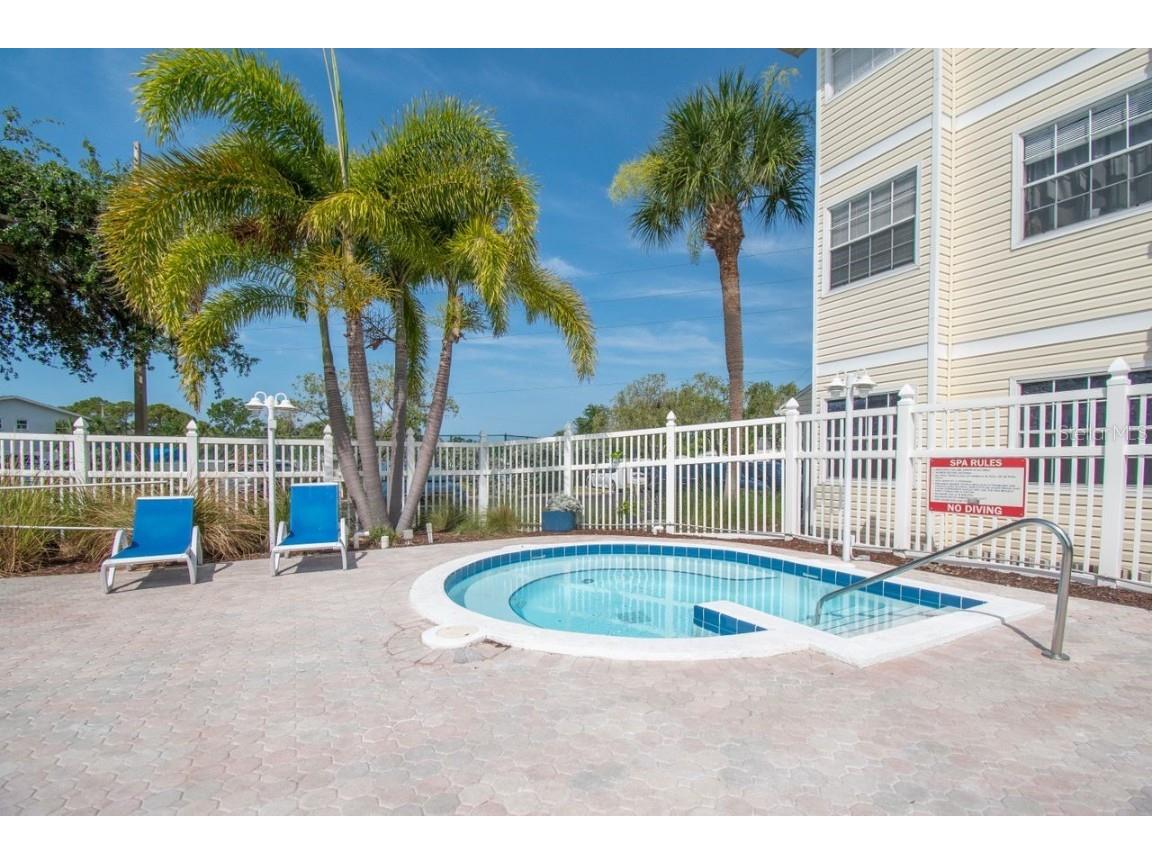 6817 Stones Throw Circle N #17203 Saint Petersburg FL 33710 TB8390403 image47