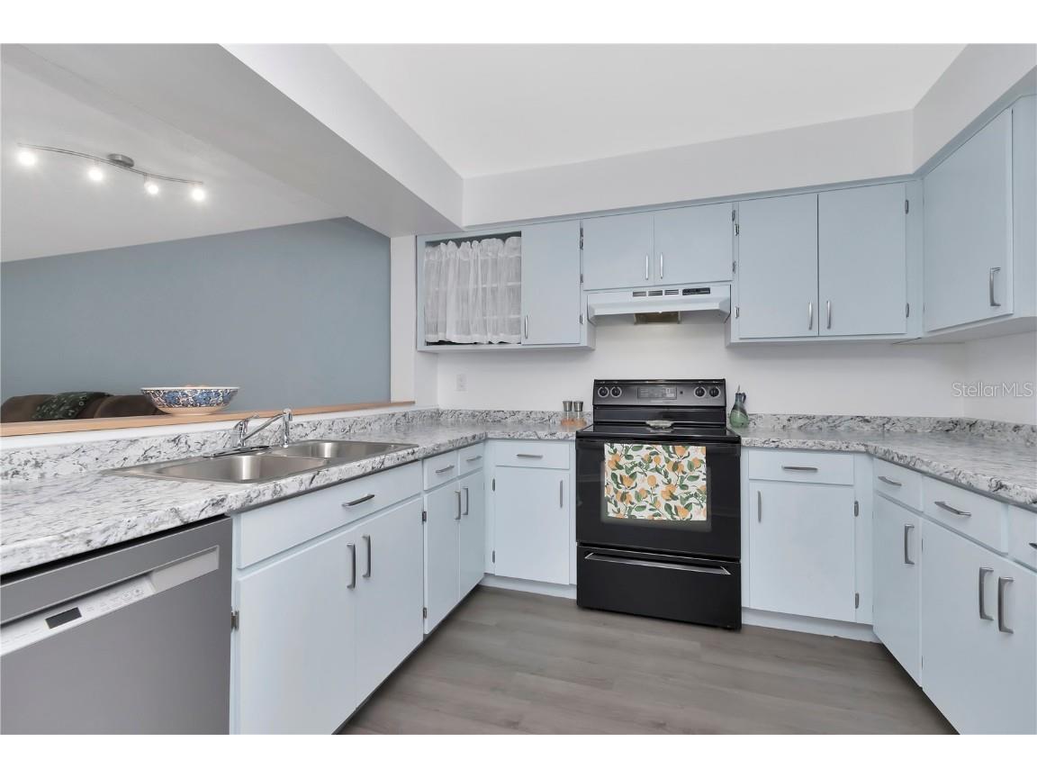 6817 Stones Throw Circle N #17203 Saint Petersburg FL 33710 TB8390403 image5