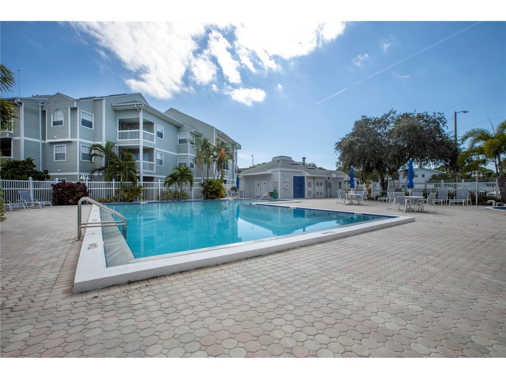 6817 Stones Throw Circle N #17203 Saint Petersburg FL 33710 TB8502620 image21