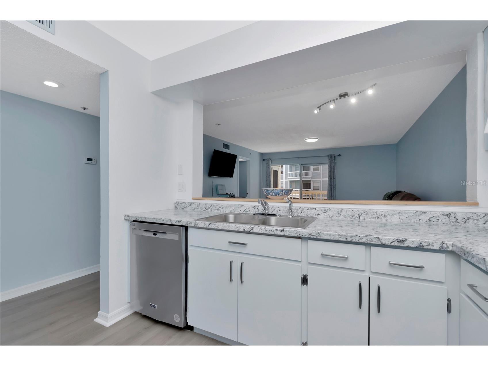 6817 Stones Throw Circle N #17203 Saint Petersburg FL 33710 TB8502620 image5