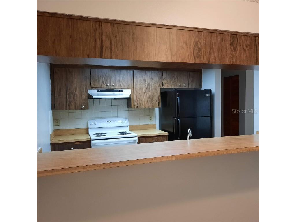 682 37th Street N Saint Petersburg FL 33713 TB8450698 image4