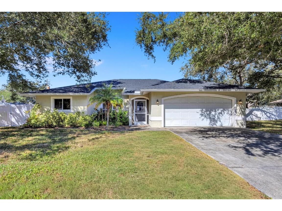 682 Roanoke Road Venice FL 34293 A4669392 image1