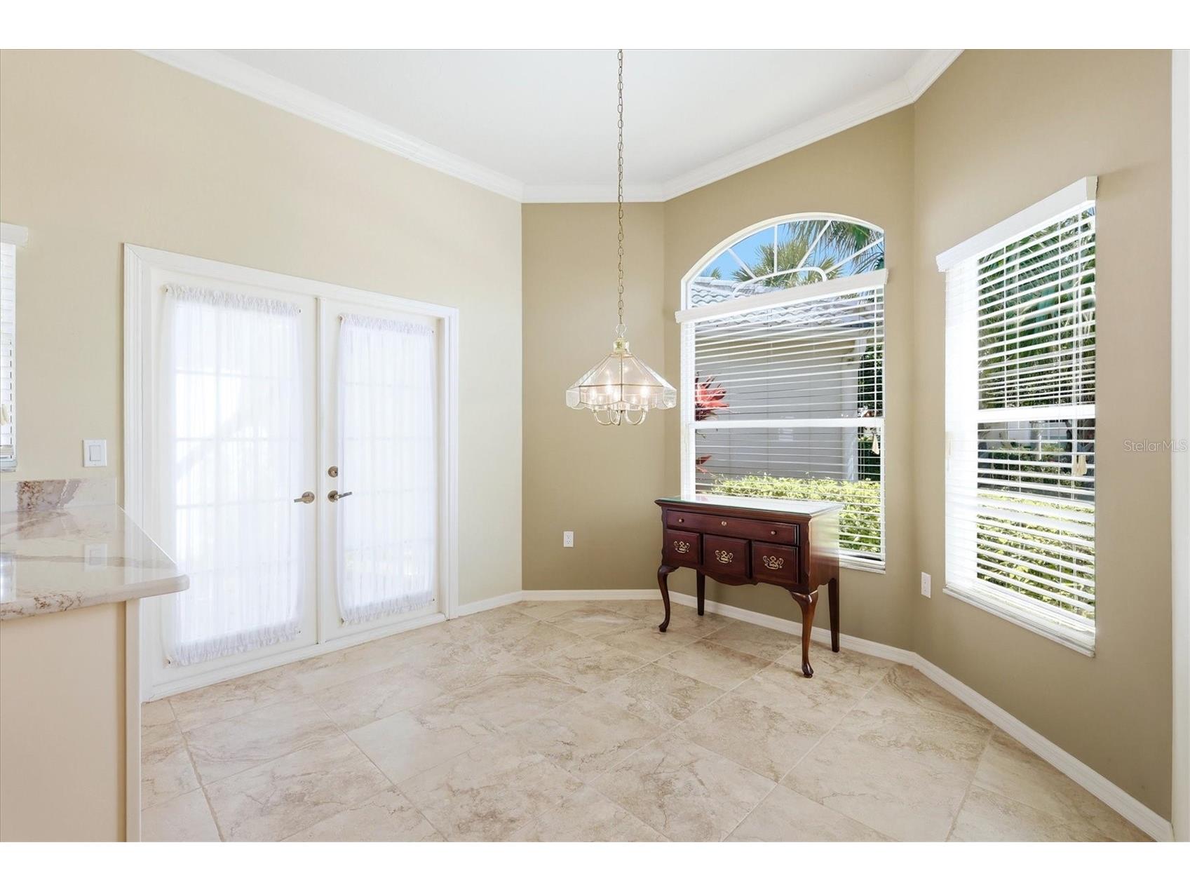 6820 Avenida Marbella Sarasota FL 34238 - POND A4690139 image18