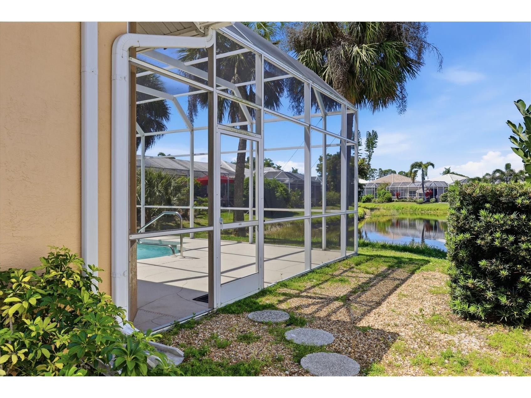 6820 Avenida Marbella Sarasota FL 34238 - POND A4690139 image32