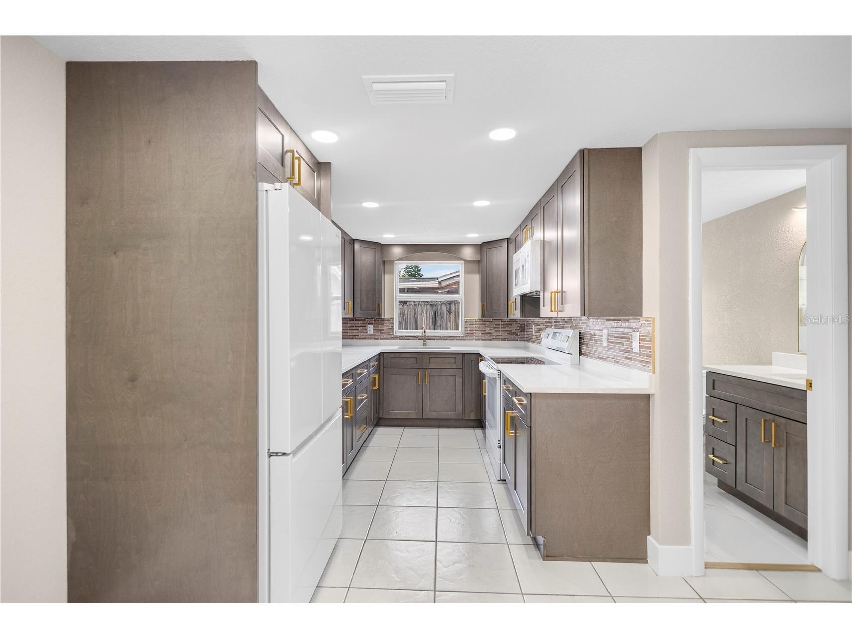 6820 El Camino Paloma Street Port Richey FL 34668 W7887740 image7