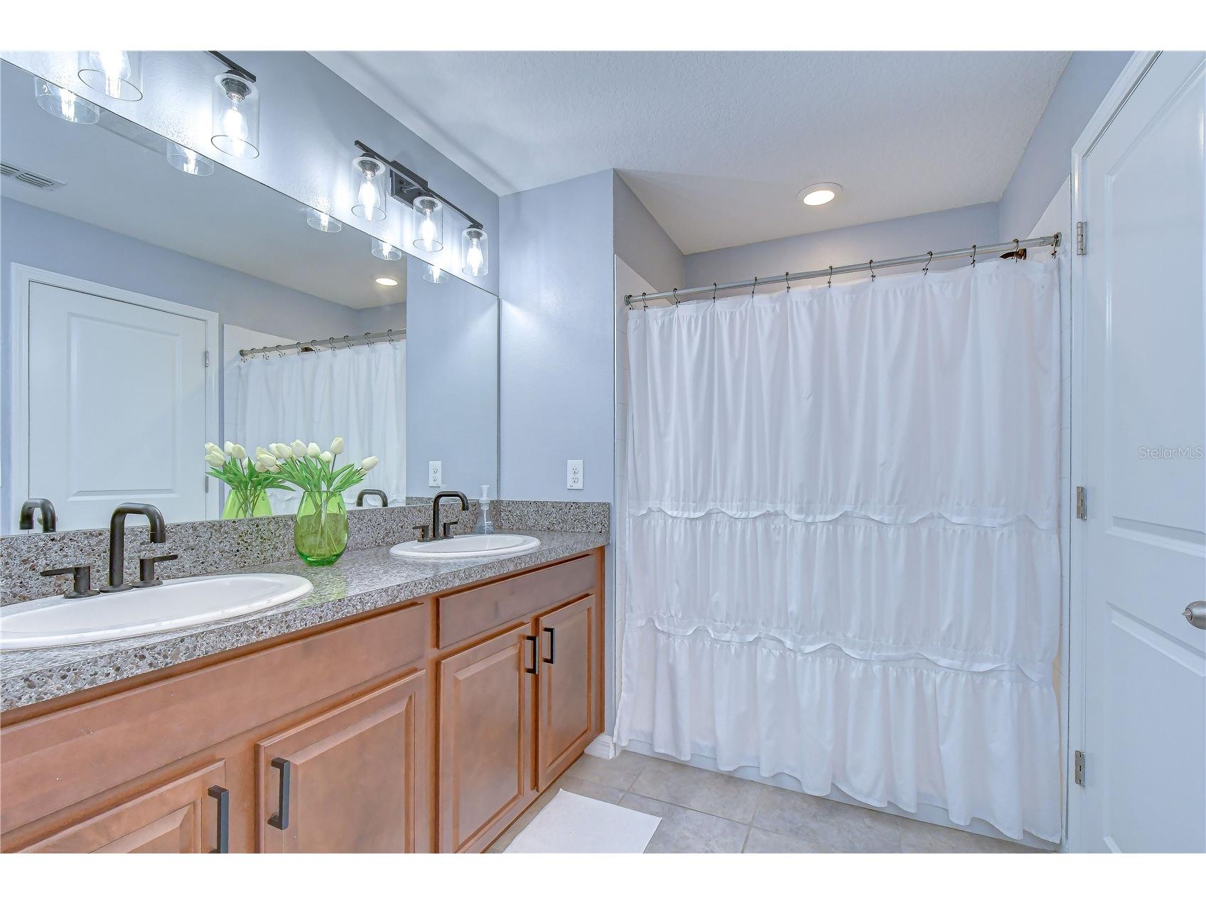 6820 Hazelnut Spice Drive Ruskin FL 33573 TB8511341 image31