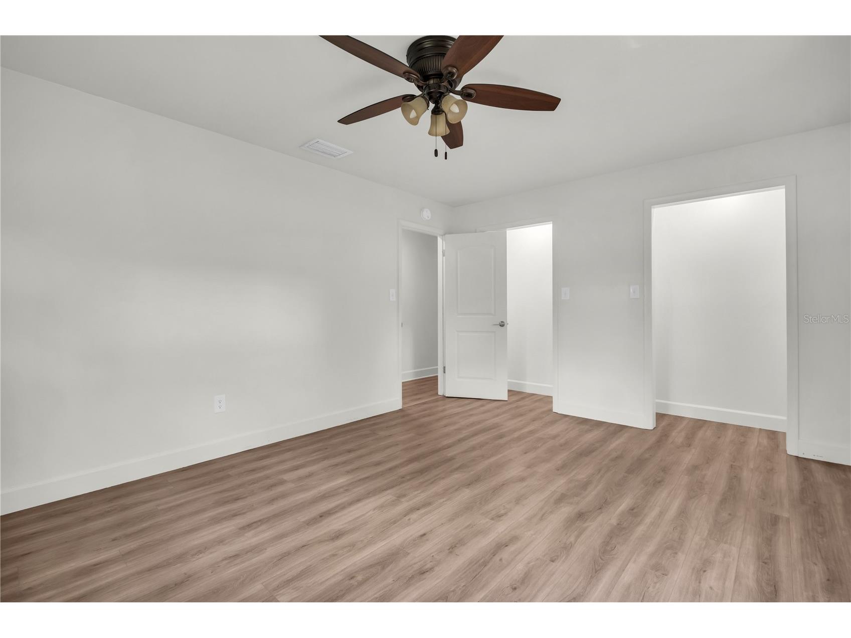 6820 South Shamrock Road Tampa FL 33616 TB8506645 image10
