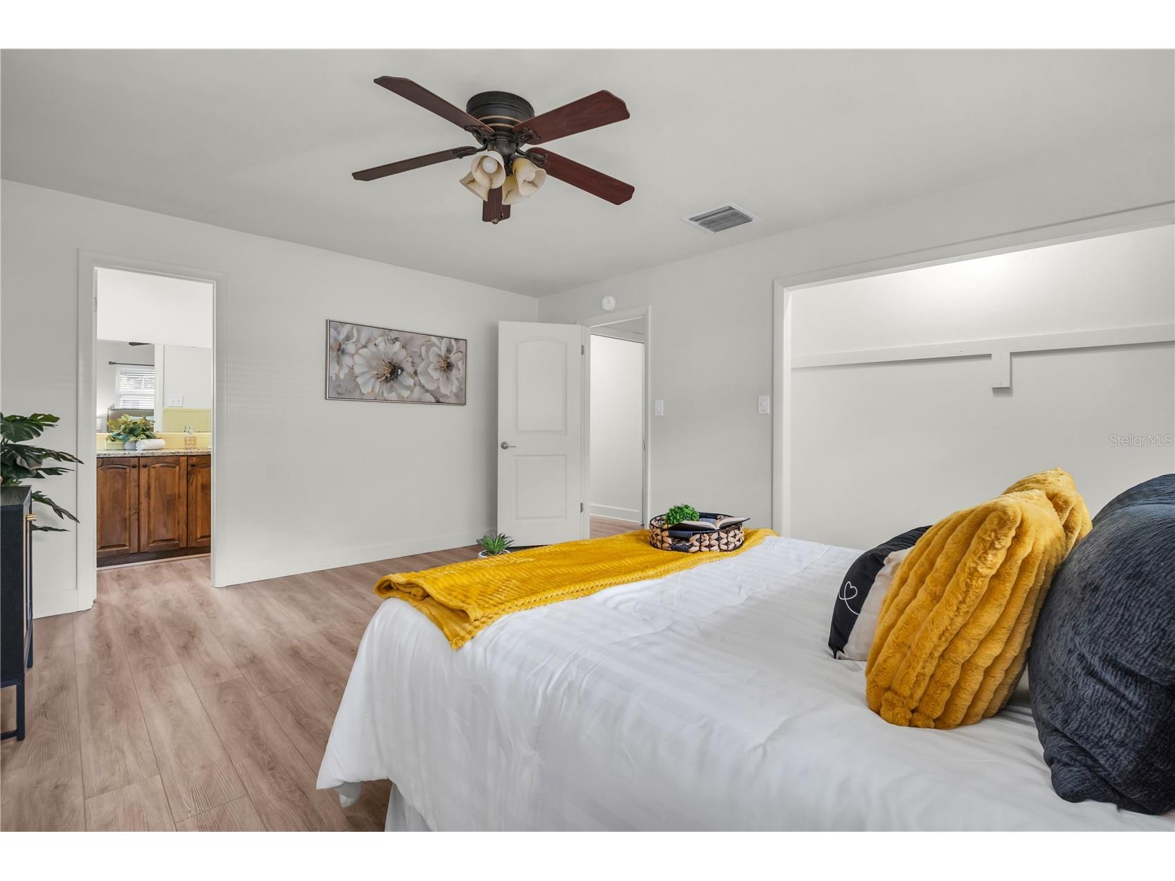 6820 South Shamrock Road Tampa FL 33616 TB8506645 image17