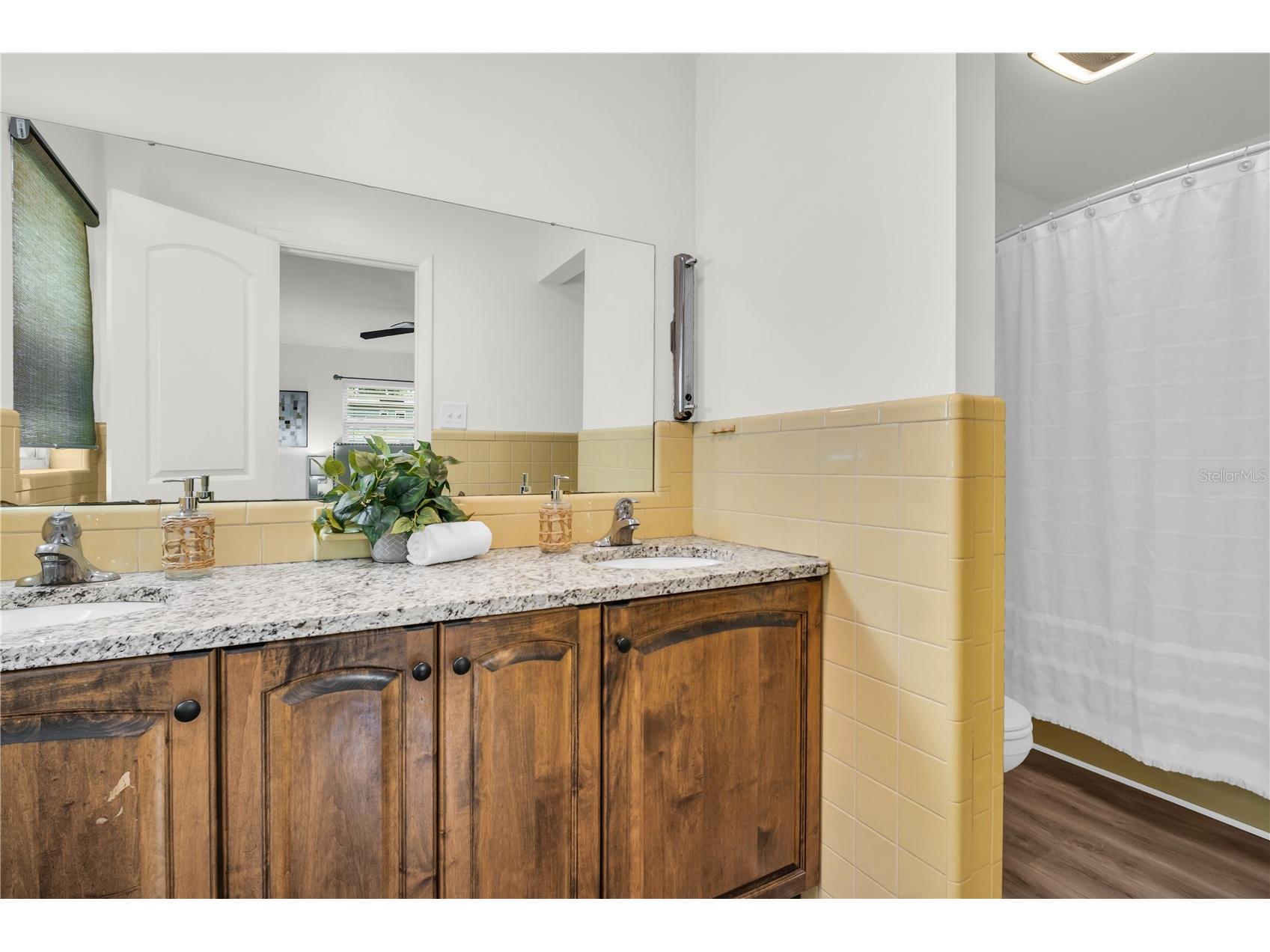 6820 South Shamrock Road Tampa FL 33616 TB8506645 image19