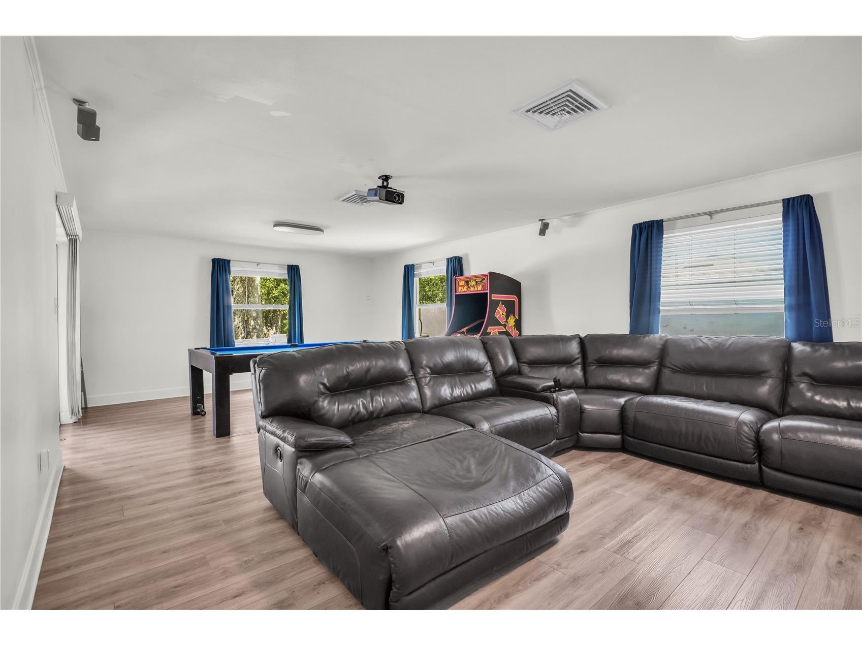 6820 South Shamrock Road Tampa FL 33616 TB8506645 image25