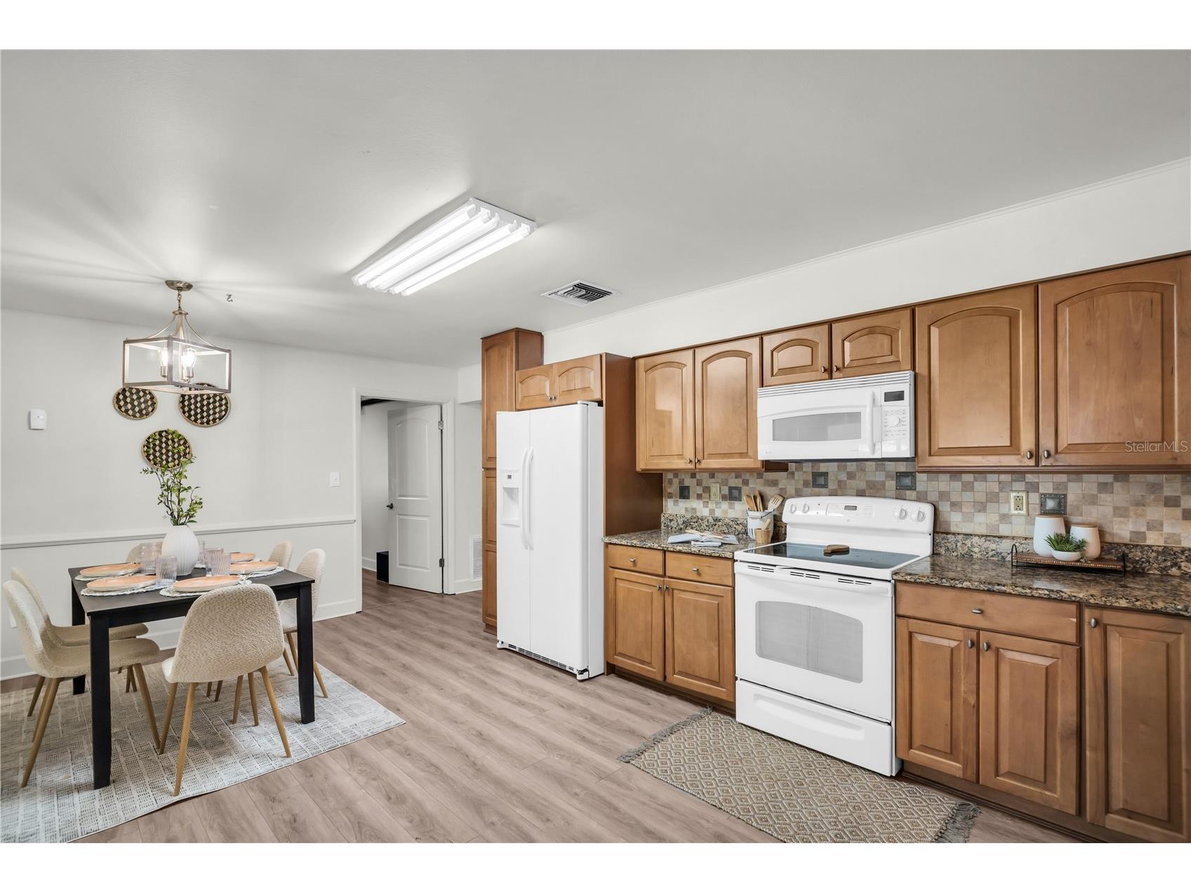 6820 South Shamrock Road Tampa FL 33616 TB8506645 image32