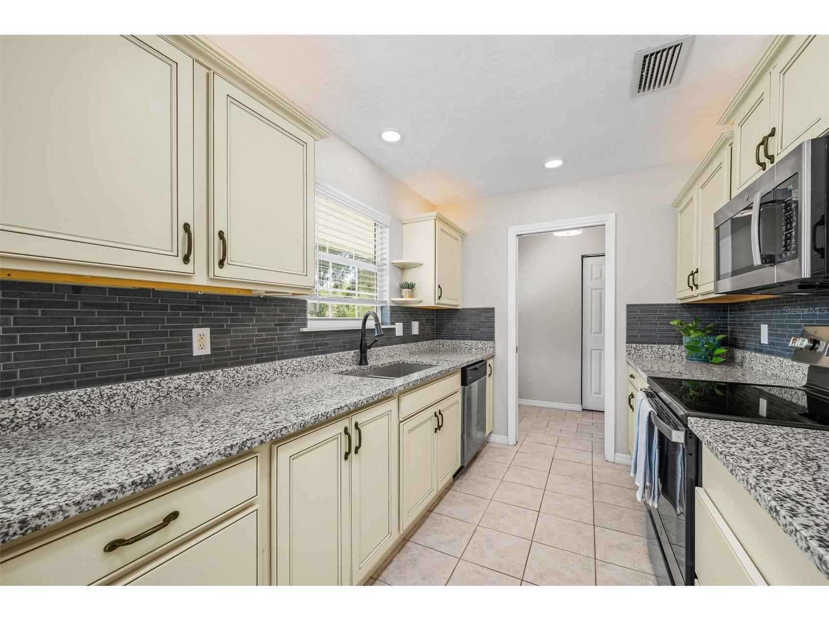 6820 SW 78th Street Gainesville FL 32608 GC539068 image10