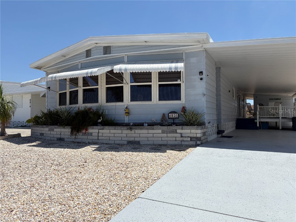 6821 American Way Bradenton FL 34207 A4651396 image1