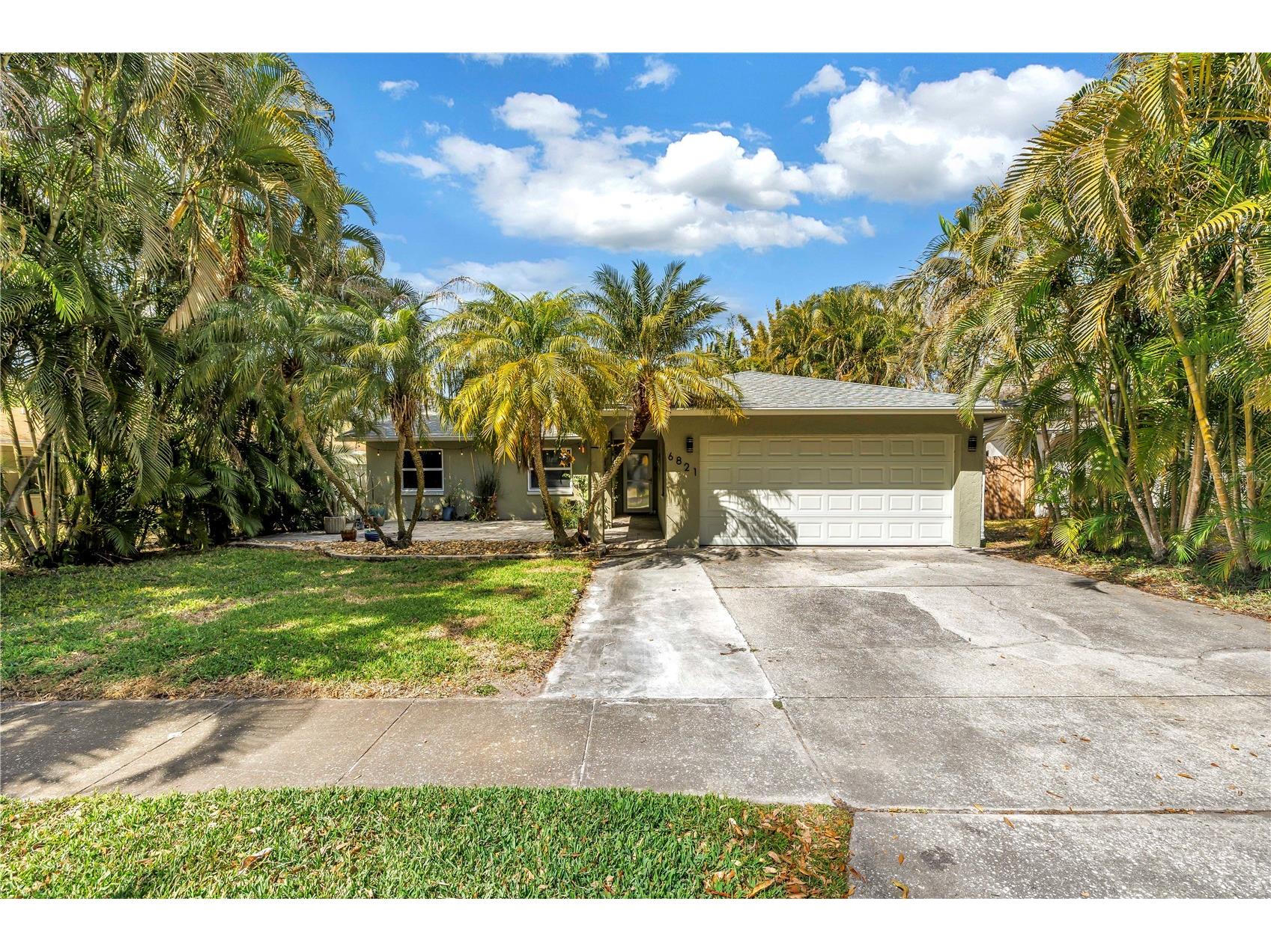 6821 N Circle Creek Dr Pinellas Park FL 33781 TB8482714 image1