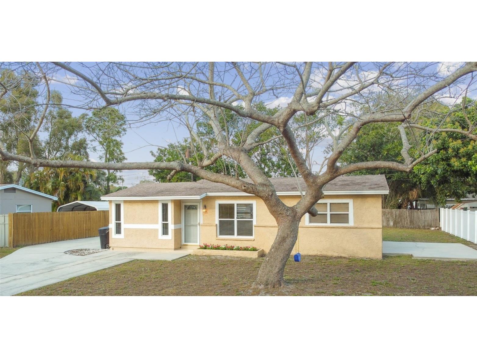 6821 Onyx Drive N Saint Petersburg FL 33702 U8193969 image1