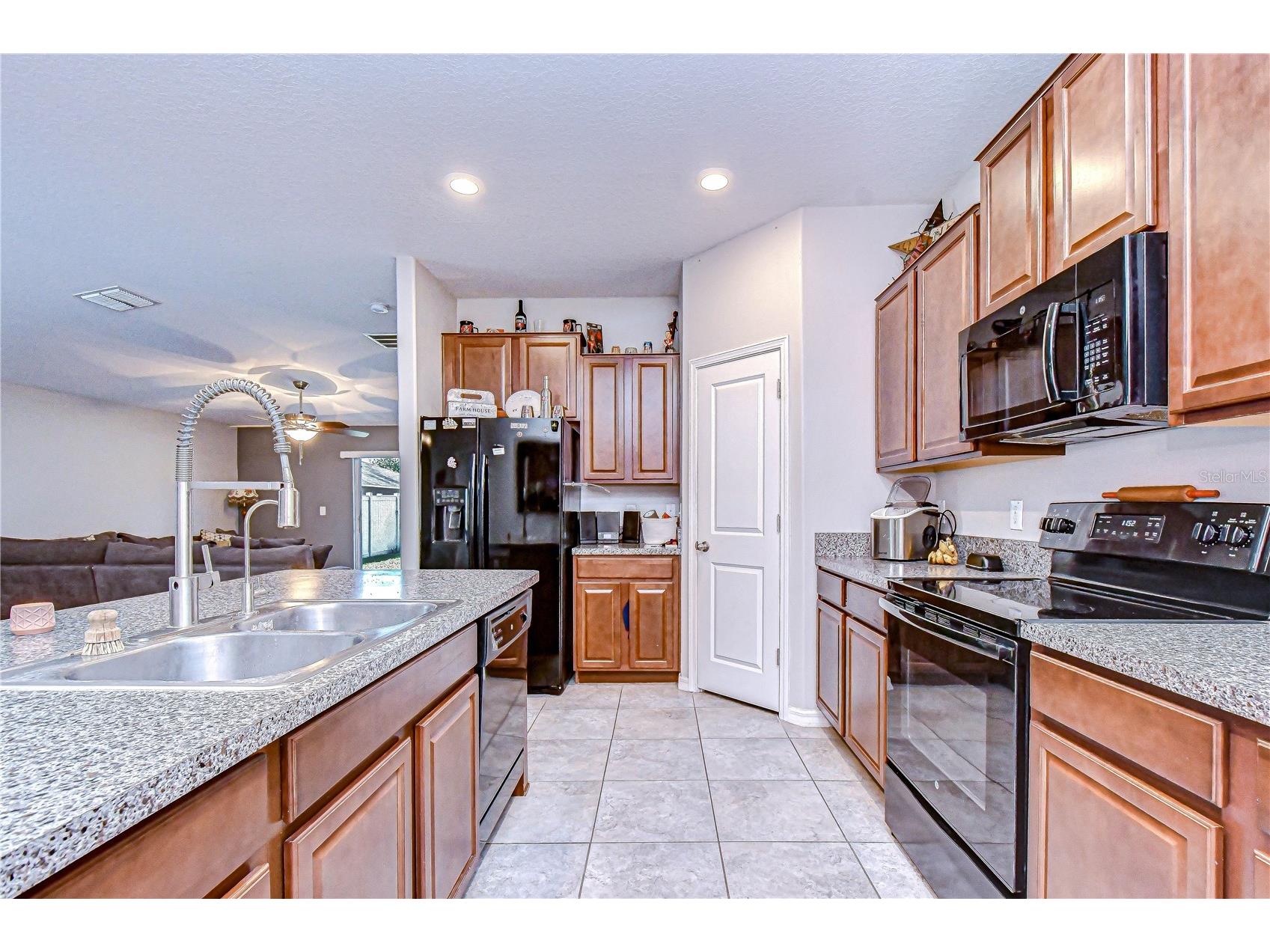 6823 Hazelnut Spice Drive Sun City Center FL 33573 TB8497152 image9