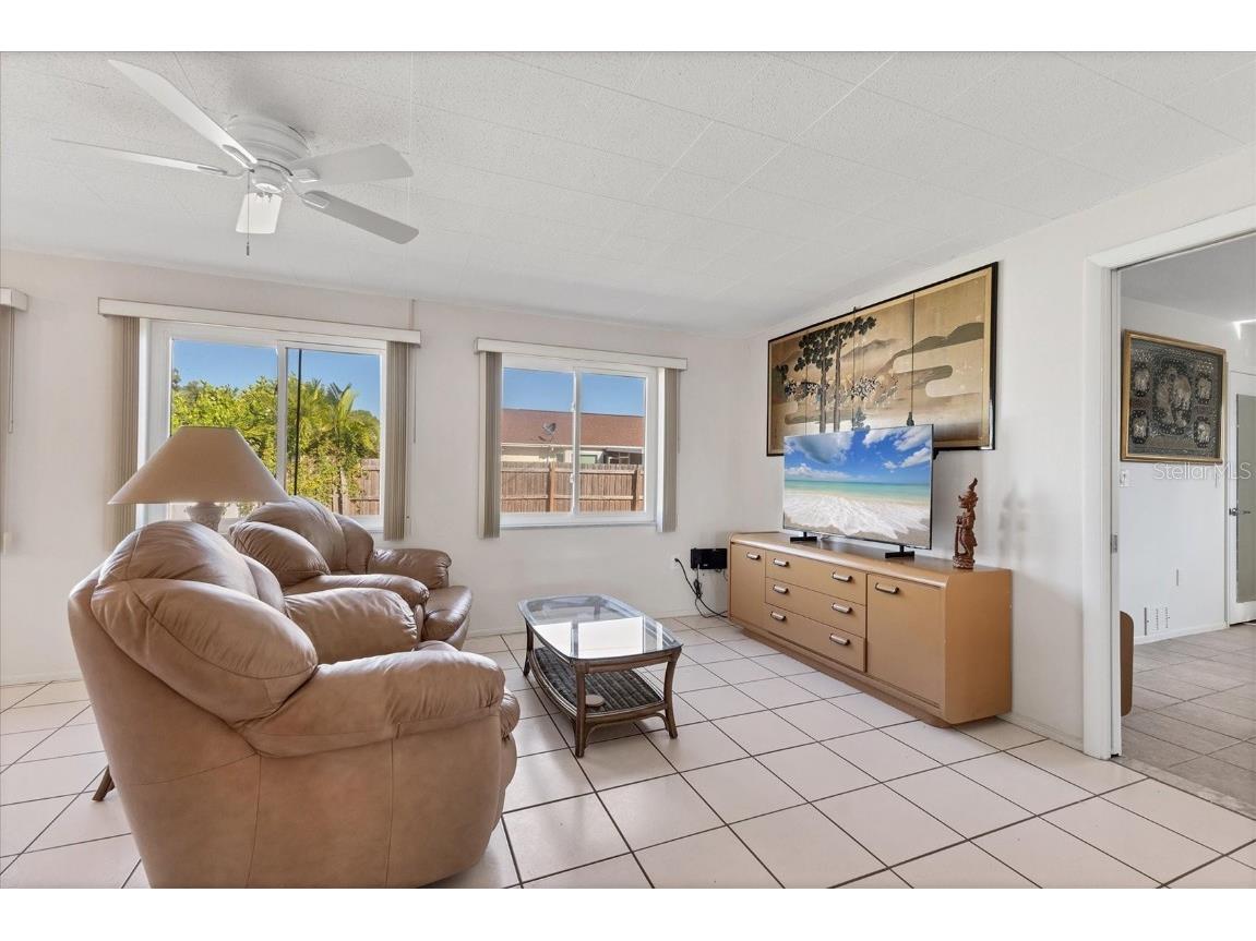 6824 Roxbury Drive Sarasota FL 34231 A4669517 image11