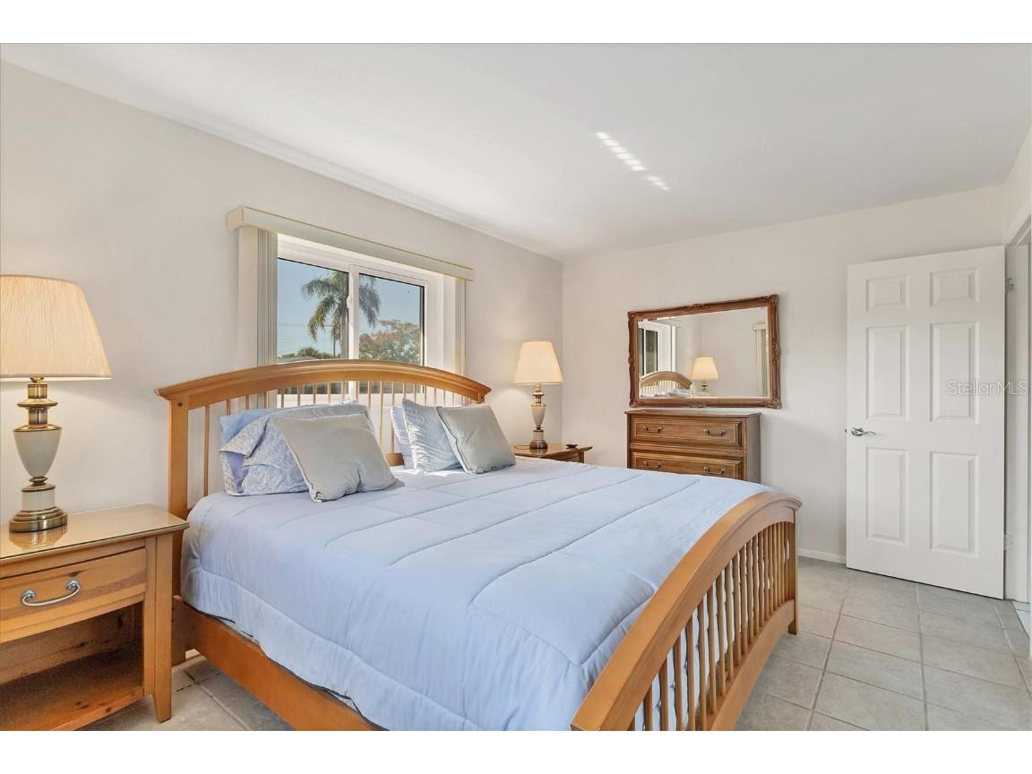 6824 Roxbury Drive Sarasota FL 34231 A4669517 image21