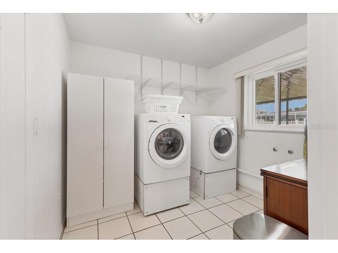 6824 Roxbury Drive Sarasota FL 34231 A4669517 image22