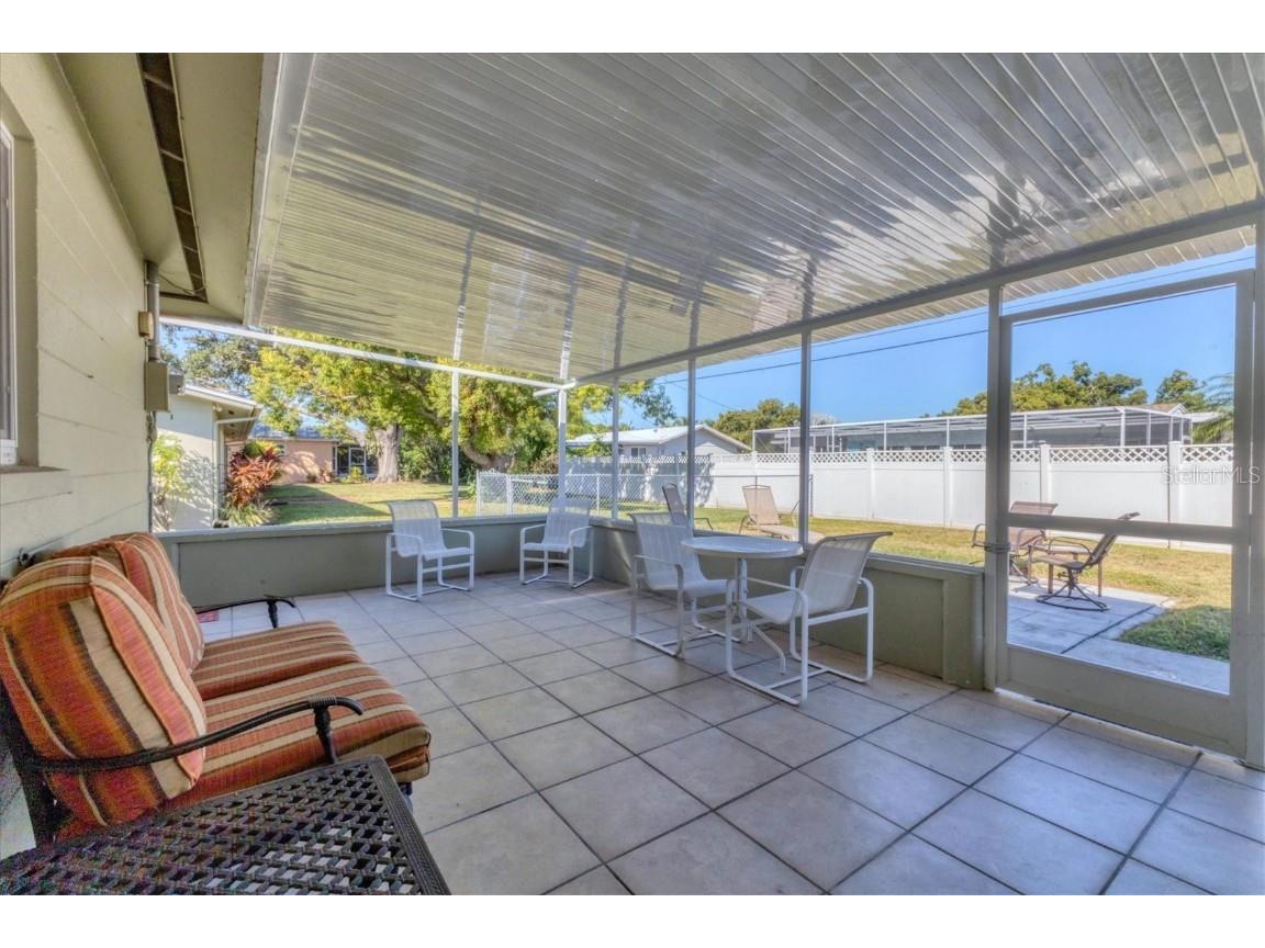 6824 Roxbury Drive Sarasota FL 34231 A4669517 image23