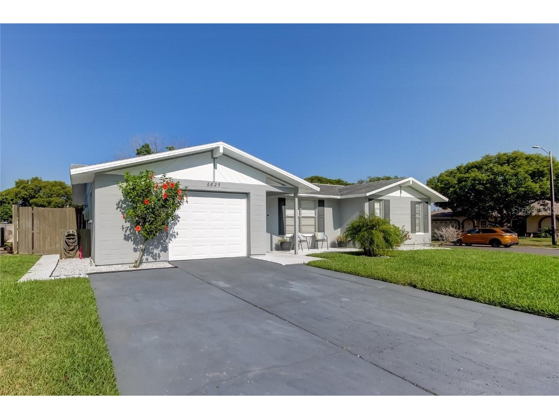 6825 Hills Drive New Port Richey FL 34653 W7864888 image1