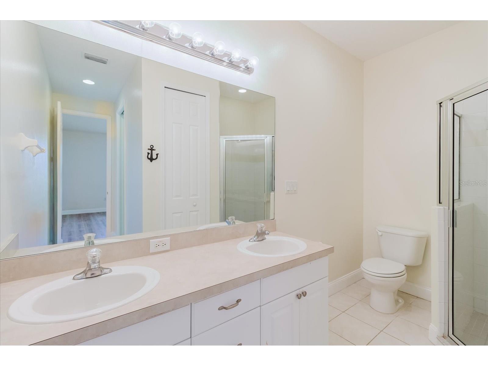 6825 S Kissimmee Street Tampa FL 33616 TB8517635 image23