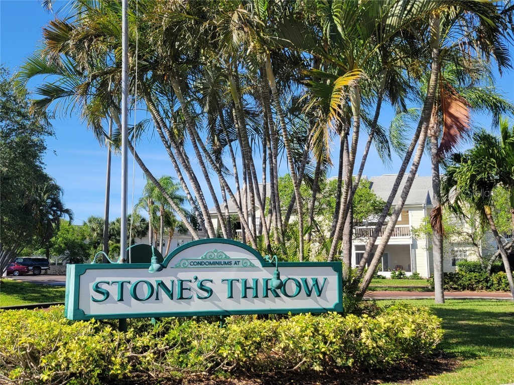 6825 Stones Throw Cir N #1107 Saint Petersburg FL 33710 U8195752 image1