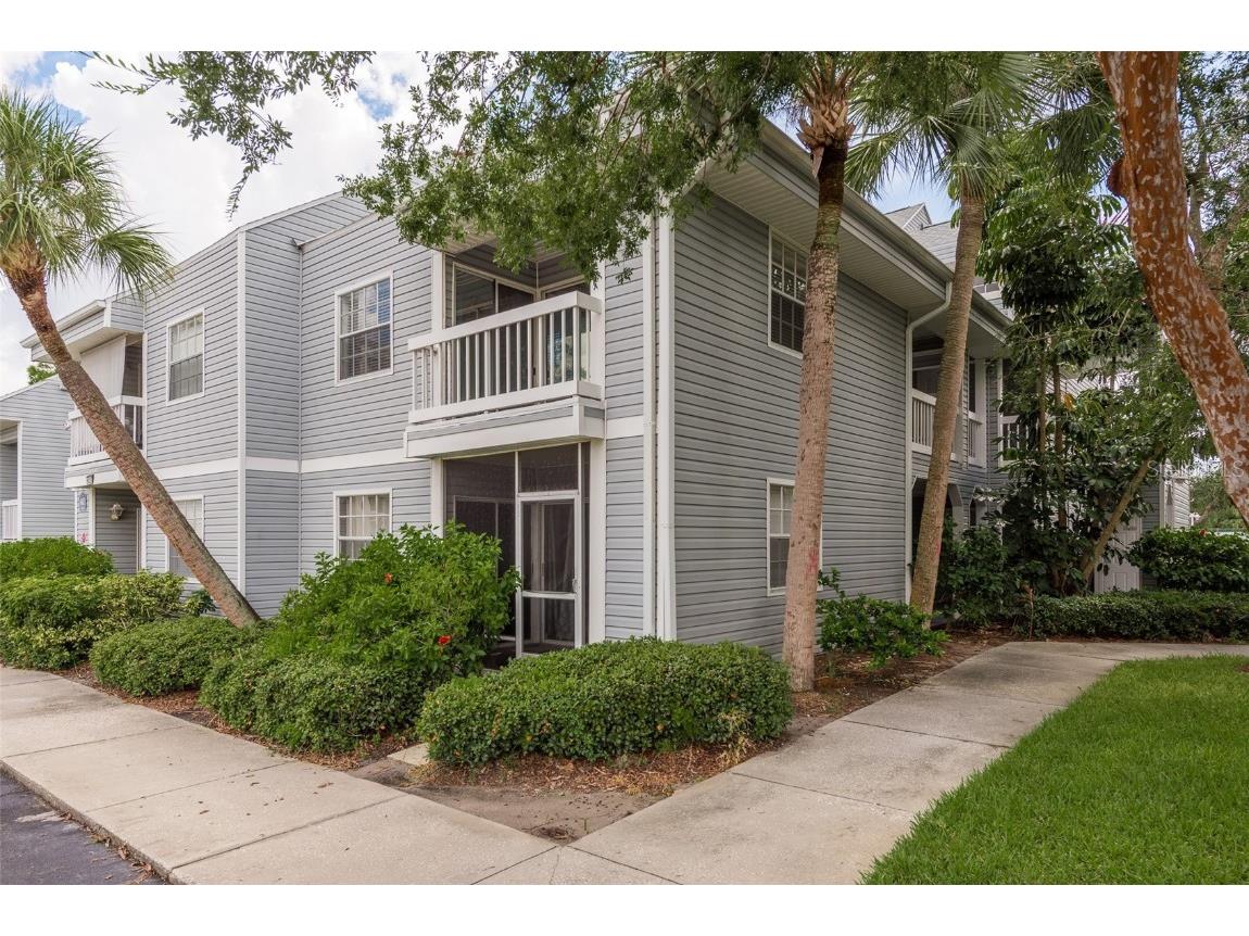 6825 Stones Throw Circle N #1206 Saint Petersburg FL 33710 TB8301100 image1